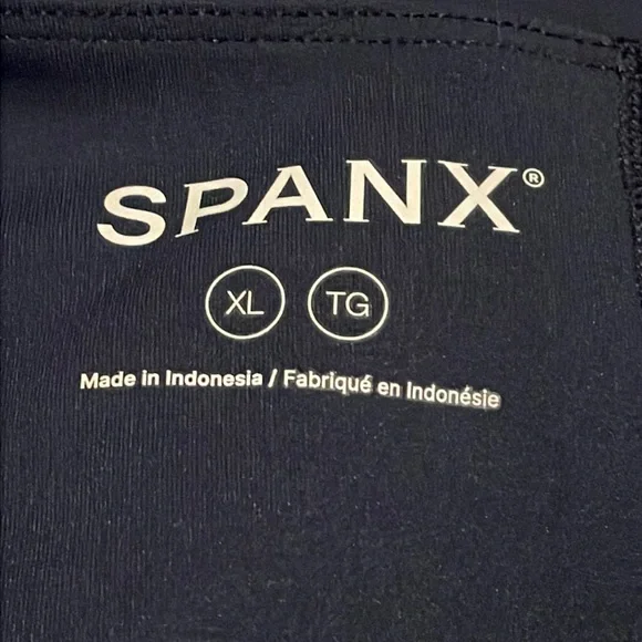 SPANX Shape Get Moving Zip Front Dress in Timeless Navy - Picture 8 of 9